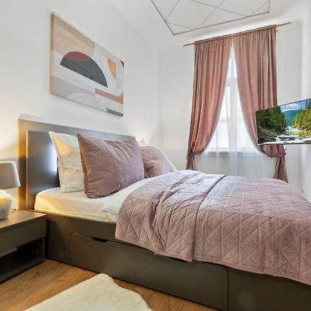 Luxe Living At Old Town Center Διαμέρισμα Μπρατισλάβα Εξωτερικό φωτογραφία