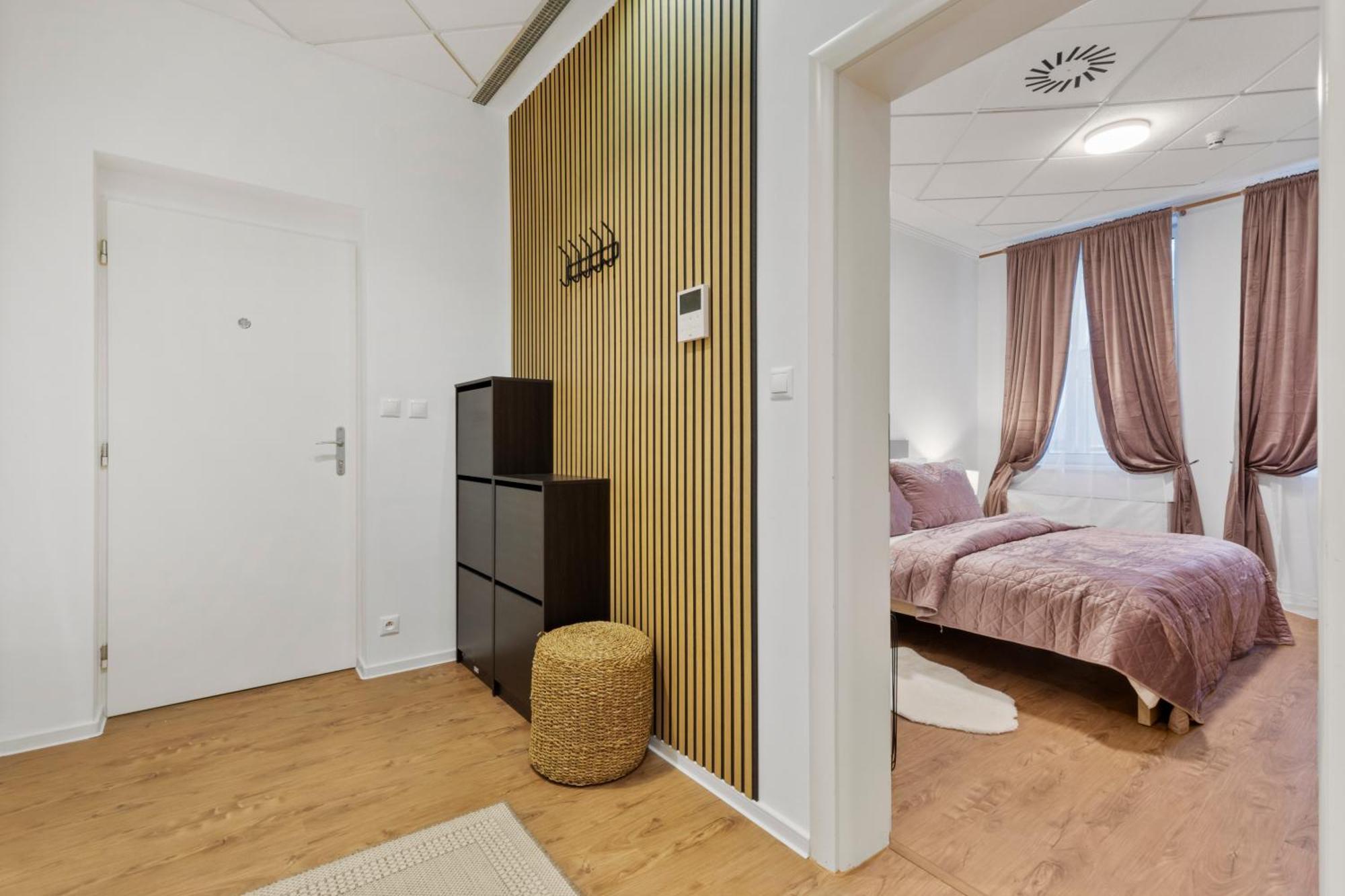 Luxe Living At Old Town Center Διαμέρισμα Μπρατισλάβα Εξωτερικό φωτογραφία