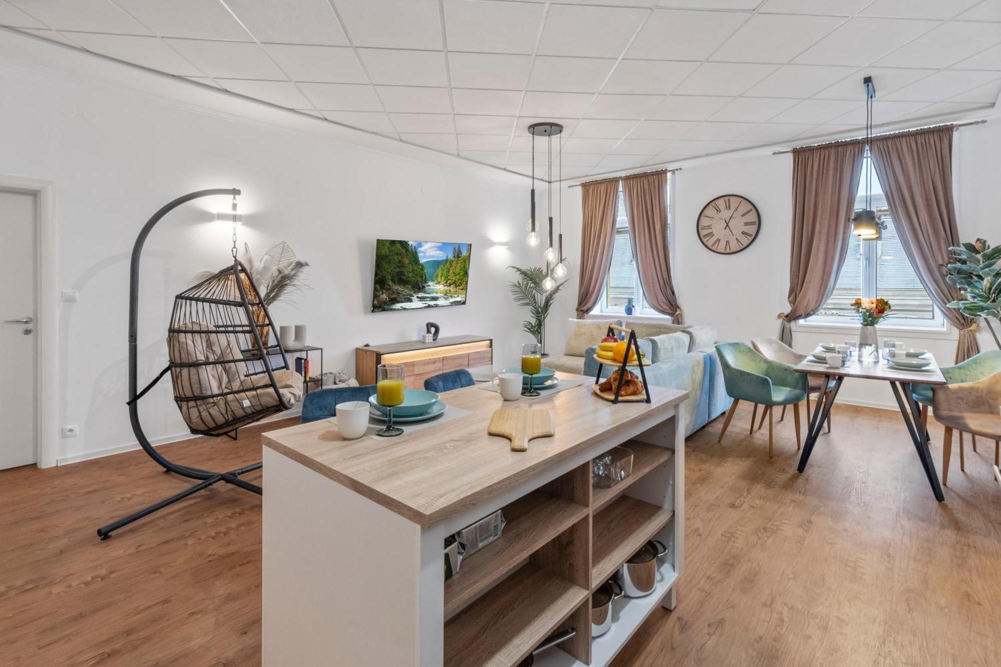 Luxe Living At Old Town Center Διαμέρισμα Μπρατισλάβα Εξωτερικό φωτογραφία